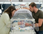 美国女子产五胞胎女婴 医院出动阵容强大助产队