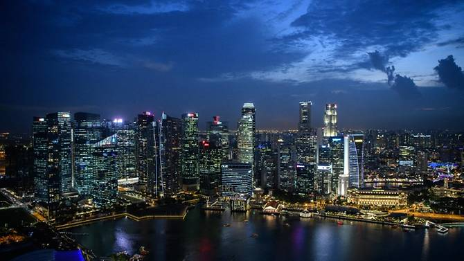 新加坡经济将在明年内实现稳健增长